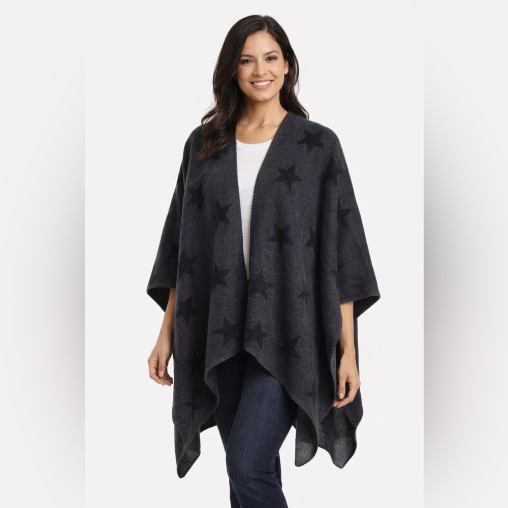 Woolrich Knit Reversible Star Print Poncho Women OS Gray